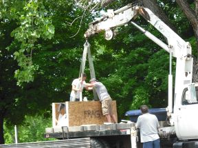 unloading the statue